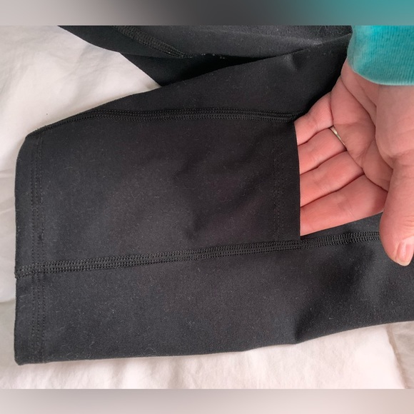 Athletic Compression Shorts - Picture 3 of 5